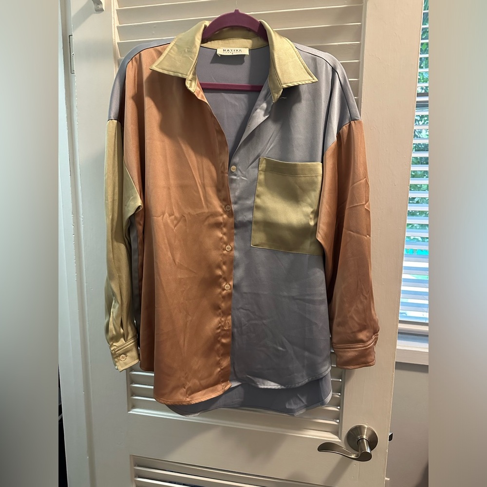 American threads color block button up